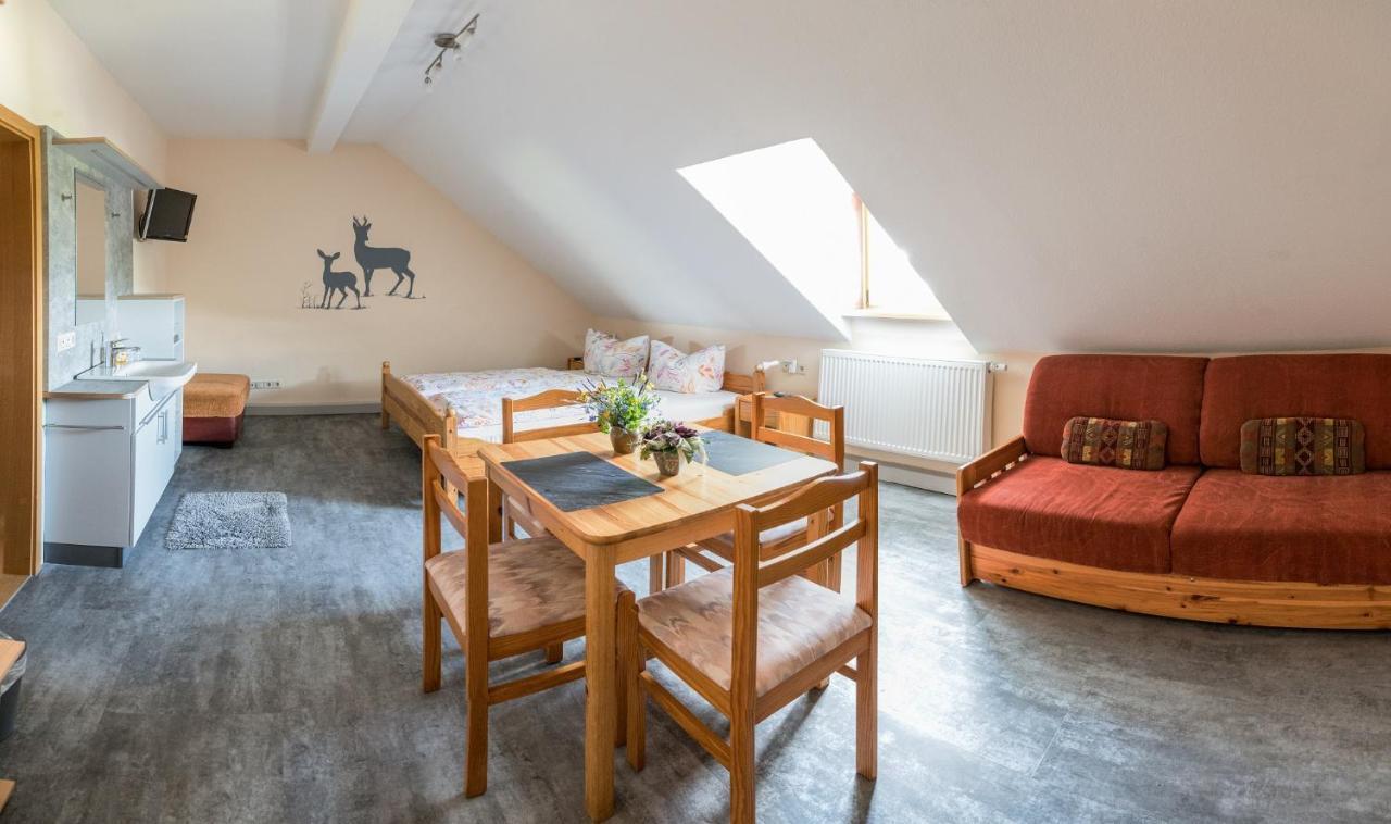 Gasthaus & Pension Am Rennsteig Spechtsbrunn Luaran gambar